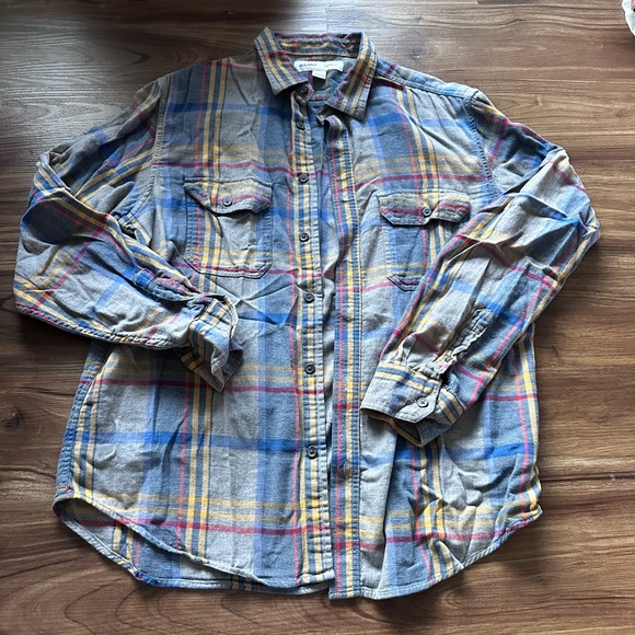 Flannel - Picture 1 of 2